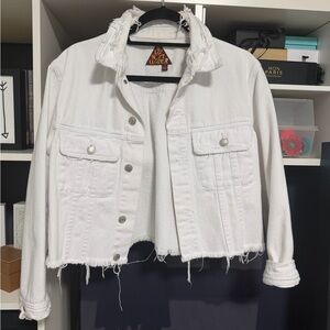 Signature8 White Frayed Collar Cropped Denim Jacket